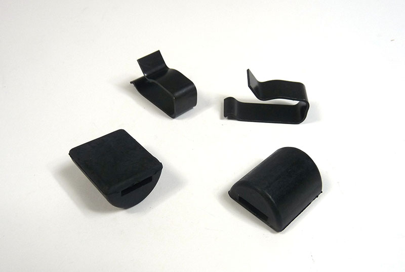 Lambretta Side panel buffer and clip set, Series 3, pair, MB
